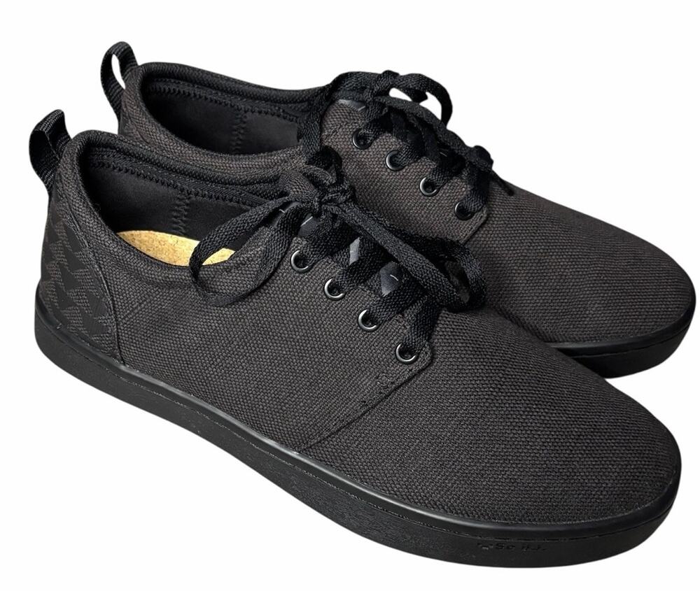 So iLL x On the Roam Jason Momoa Black Wolf Wino Sneakers Men's 7.5  Women's 9